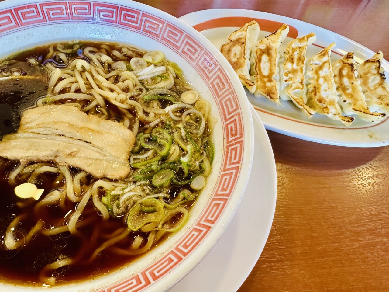 幸楽苑ブラック素ラーメン餃子セット