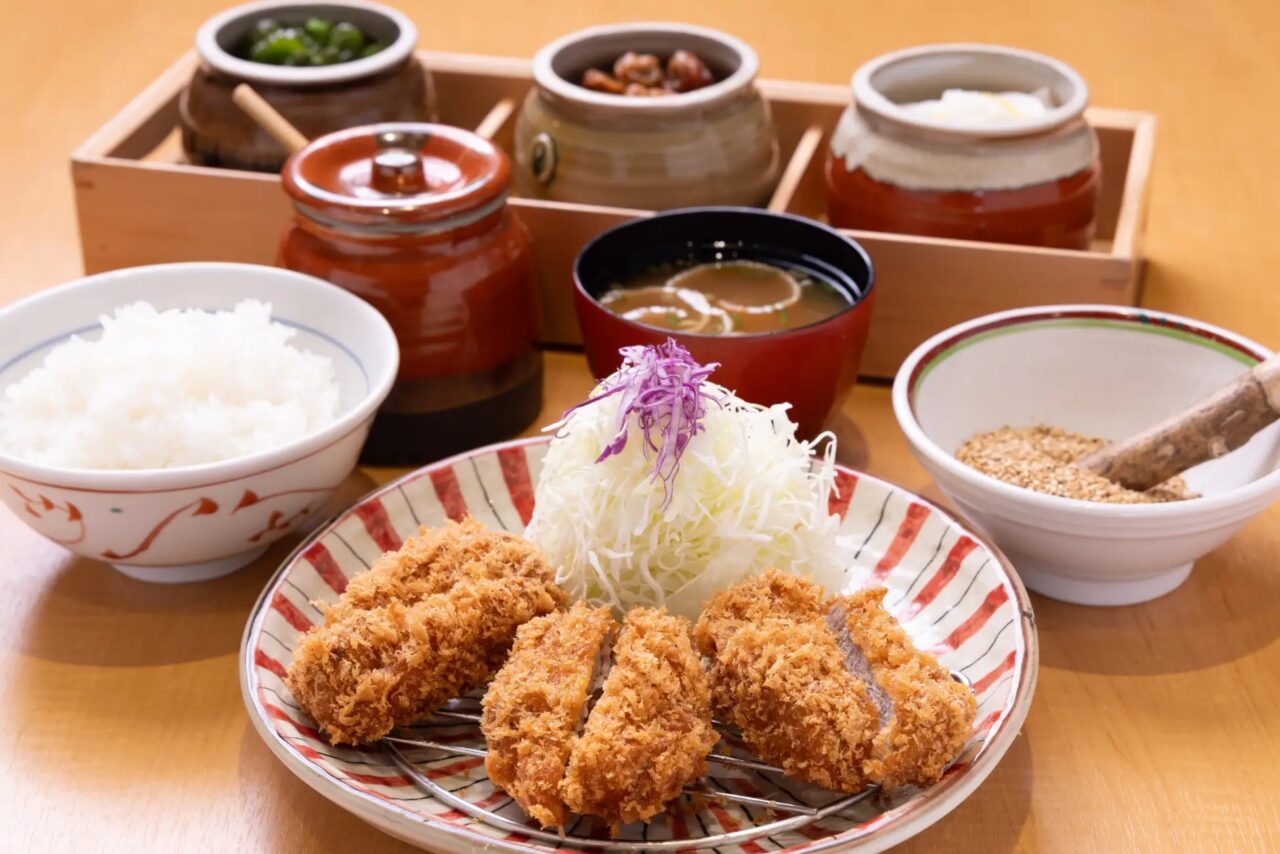 厚切りとんかつ よし平 柳生店